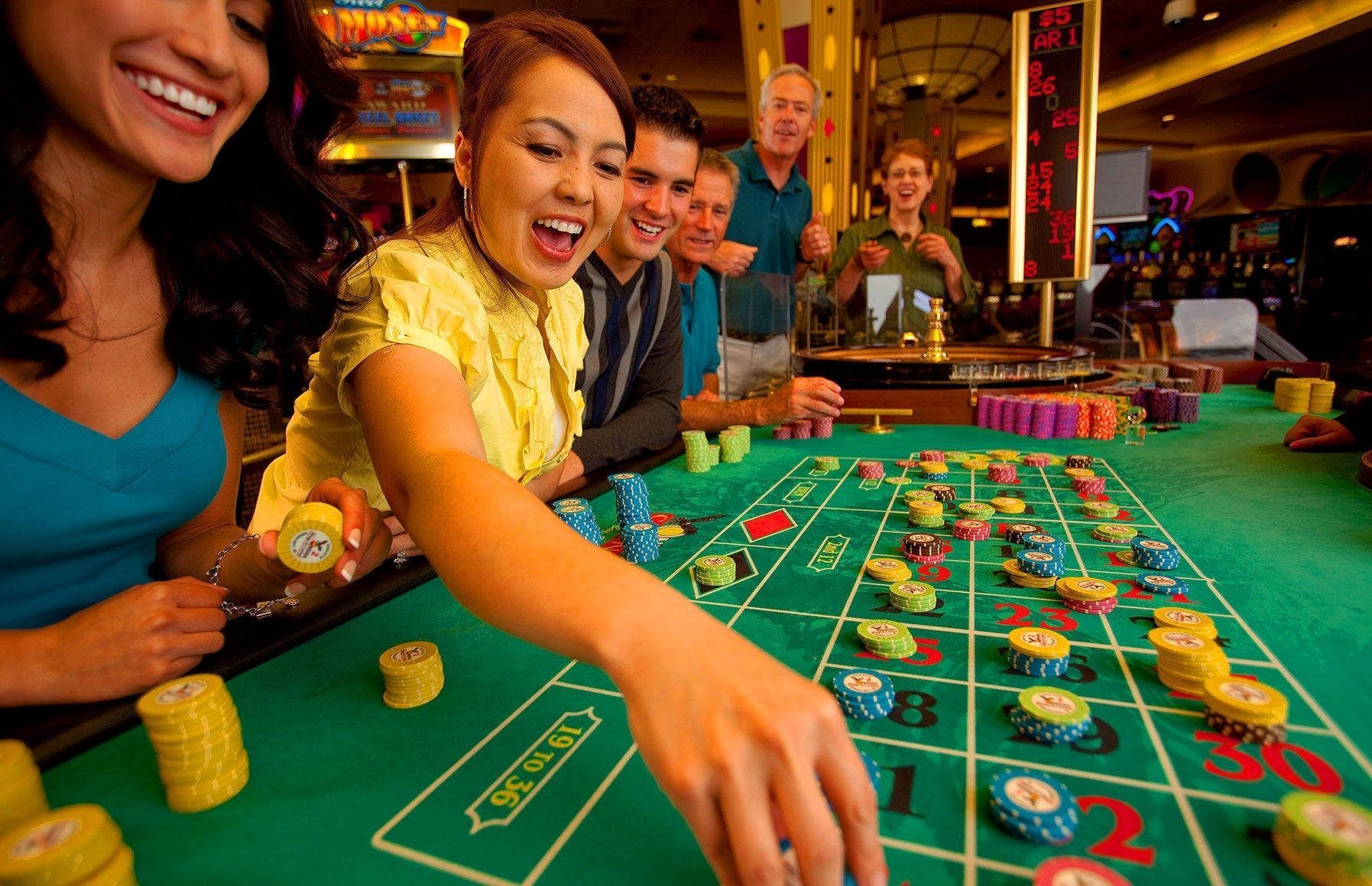 what casino games offer real money